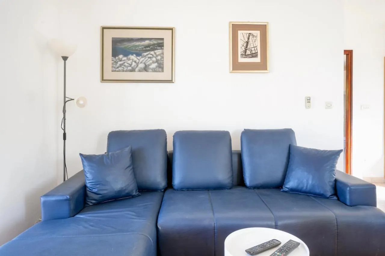 Apartment In Sali With Sea View, Balcony, Air Conditioning, Wi-Fi